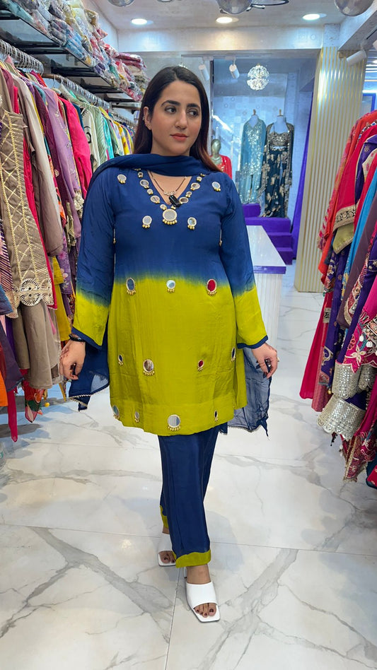 ‘MANTHRA’ Stunning V-Neck Suit With Mirror Work FS82