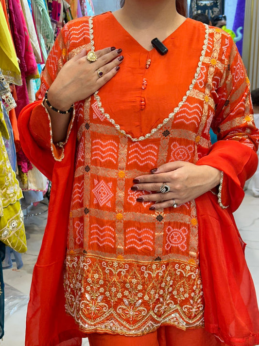 "KOSHA" Elegant Suit With Work on Hand FS96