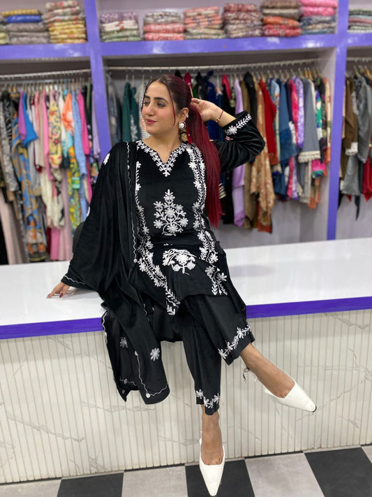 Heavy Velvet Black Kashmiri Suit FS160