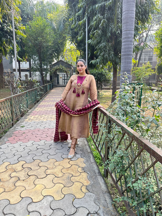 "RAJSHREE" Elegant Woolen Suit FS170