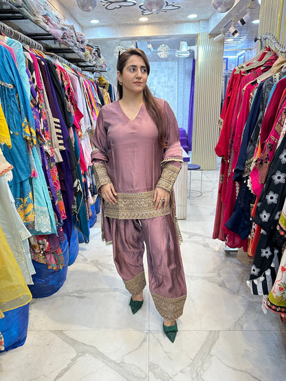 ‘PARIZA’ Beautiful Suit With Lace Work FS187