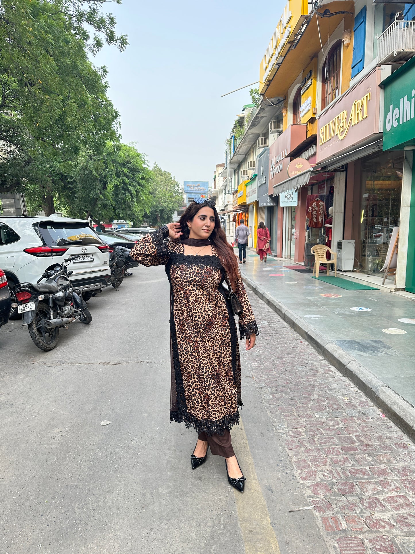 "SHERDIL" Elegant Suit With Lace Work FS245