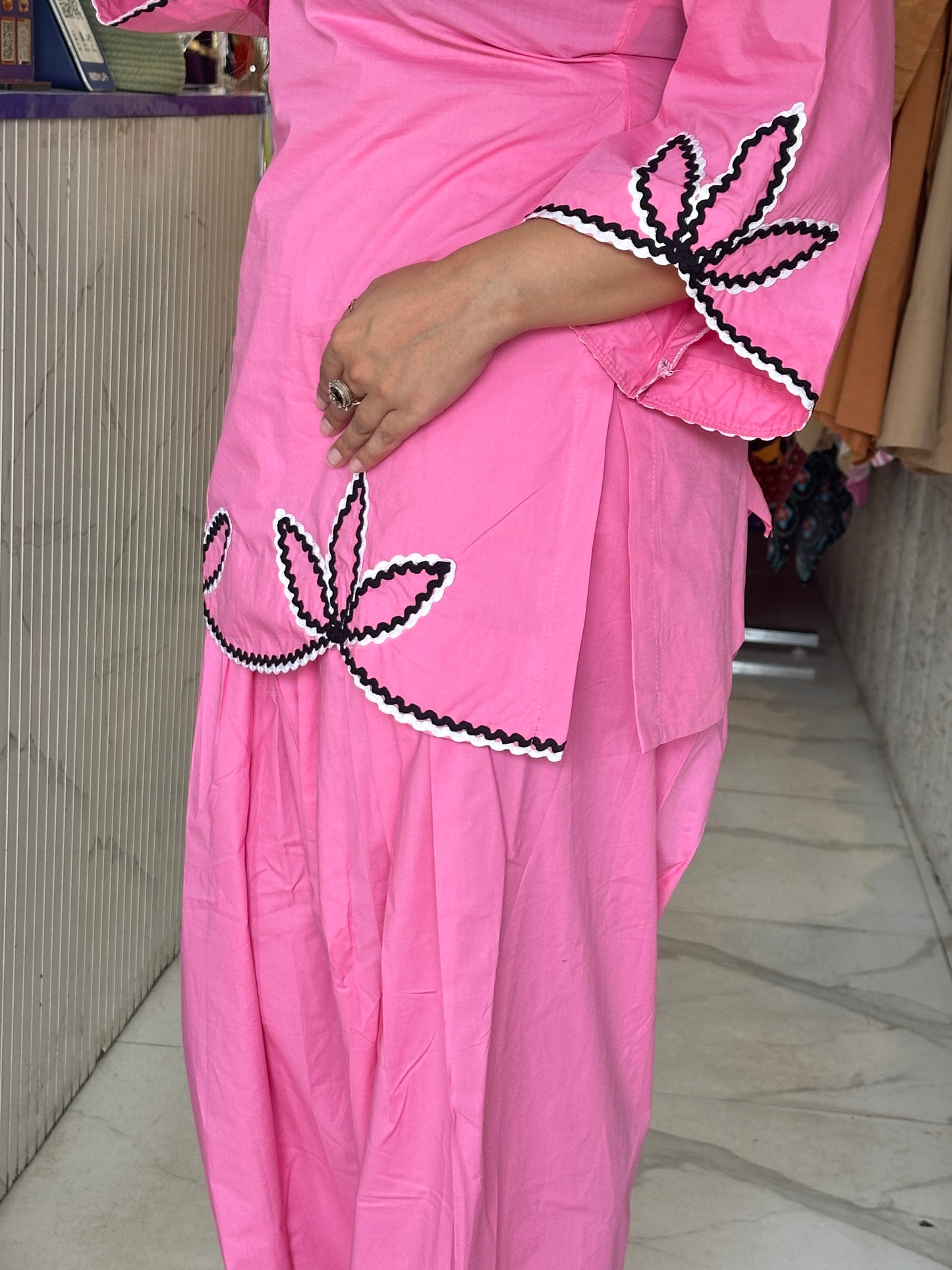 'NIRA' Stunning Co-Ord Set With Embroidery Work FS223
