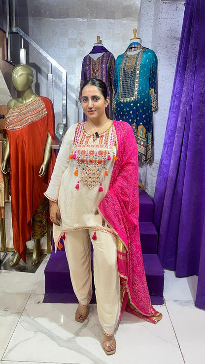 "NOORPAN" OFF-WHITE WITH BANDHANI DUPATTA FS27