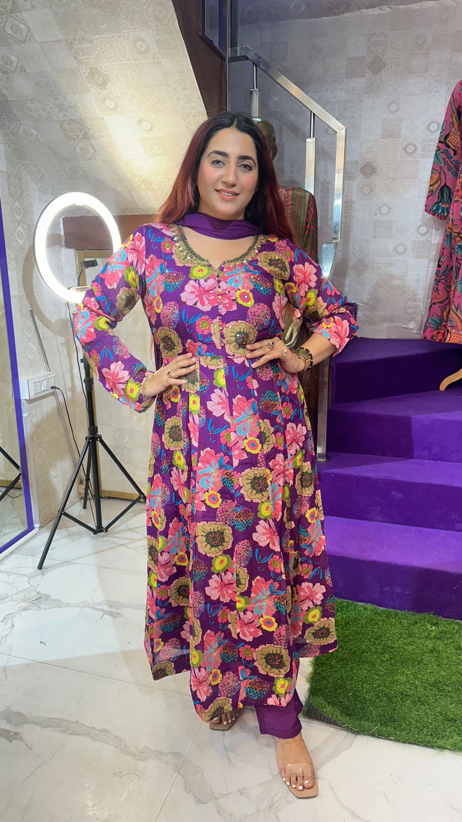 "TASVEER" Floral Elegance with a Touch of Royalty FS57