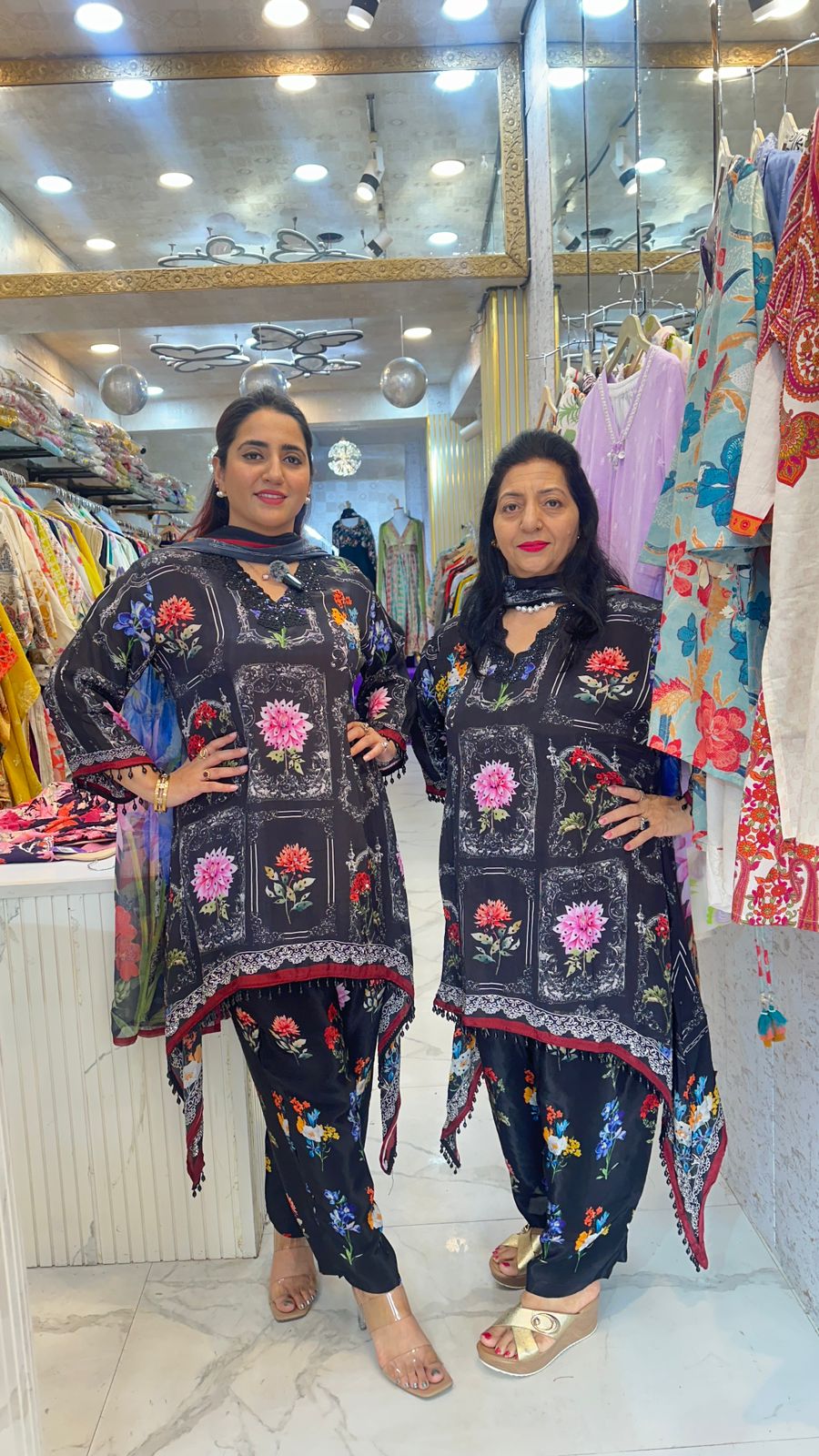 "KOHRA" Pretty Suit With Front Floral Print FS64