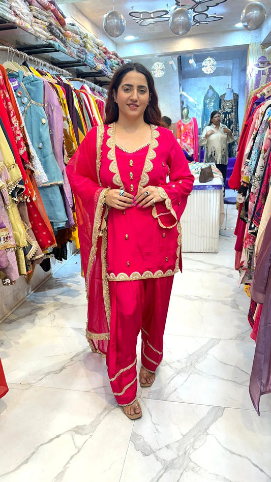 ‘CHANDRIKA’ Stunning Suit With Lace Work FS67