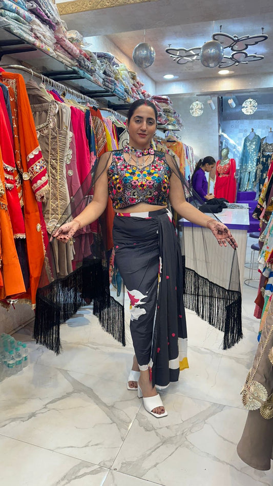 "NYARI" Beautiful Dress With Flower Work FS81