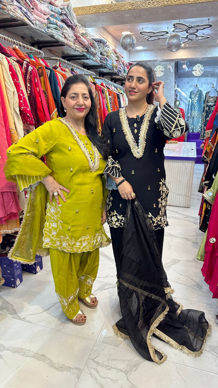 "ZIVRAH" Elegant Suit With Mirror Work FS88