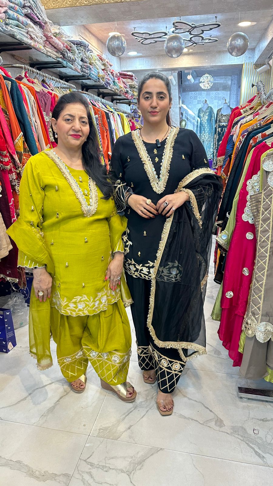 "ZIVRAH" Elegant Suit With Mirror Work FS88