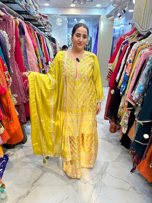 "SAANRI" Elegant Long Suit With Lace Work FS90