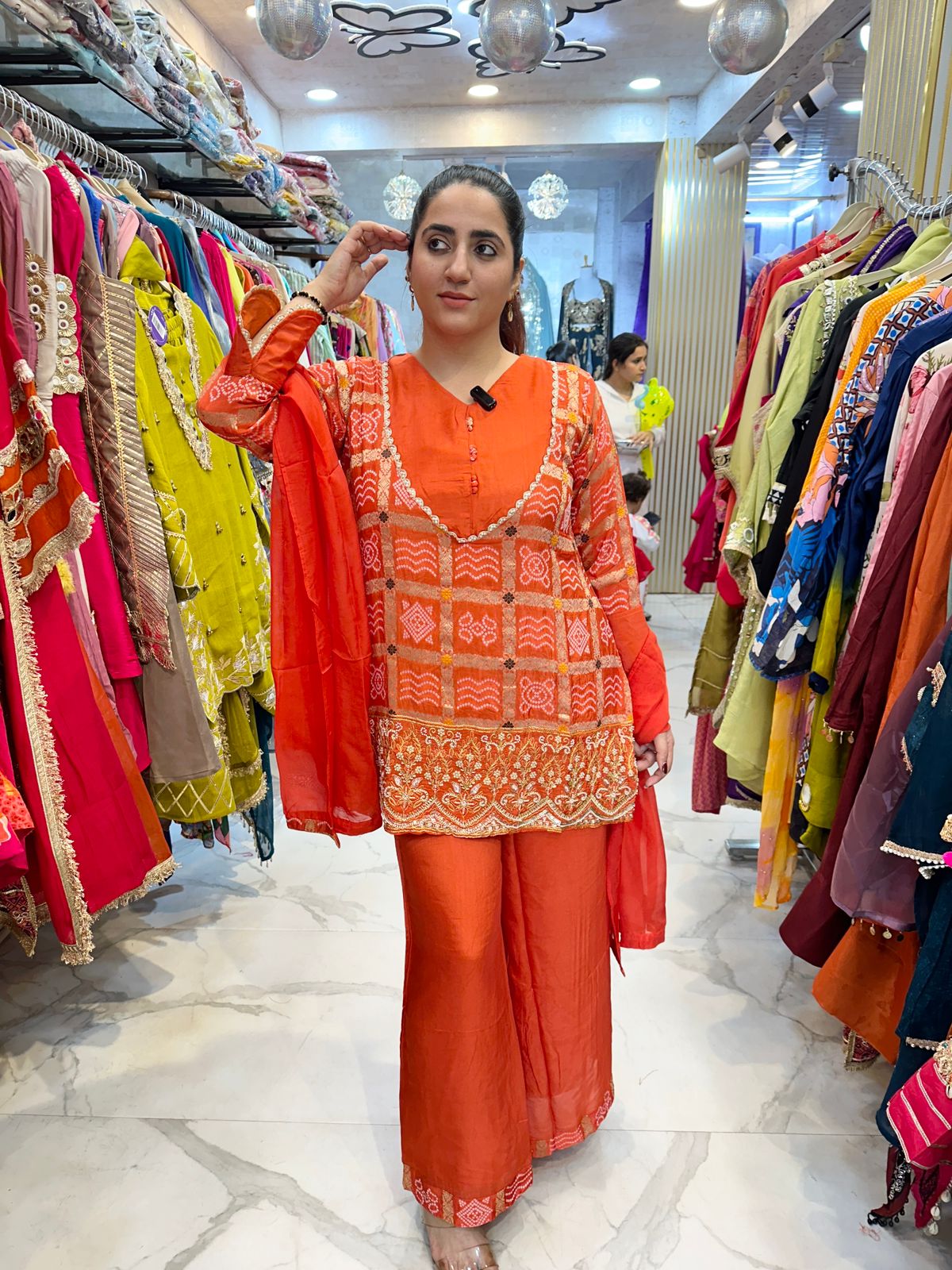 "KOSHA" Elegant Suit With Work on Hand FS96