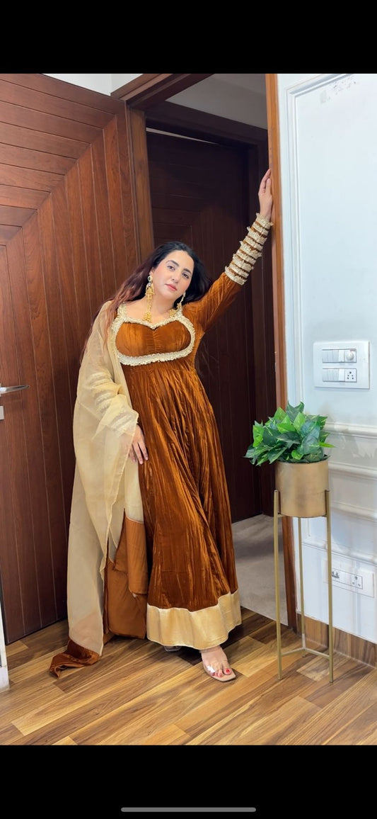 ‘MASTANI’ 2 piece suit Anarkali and Dupatta FS114