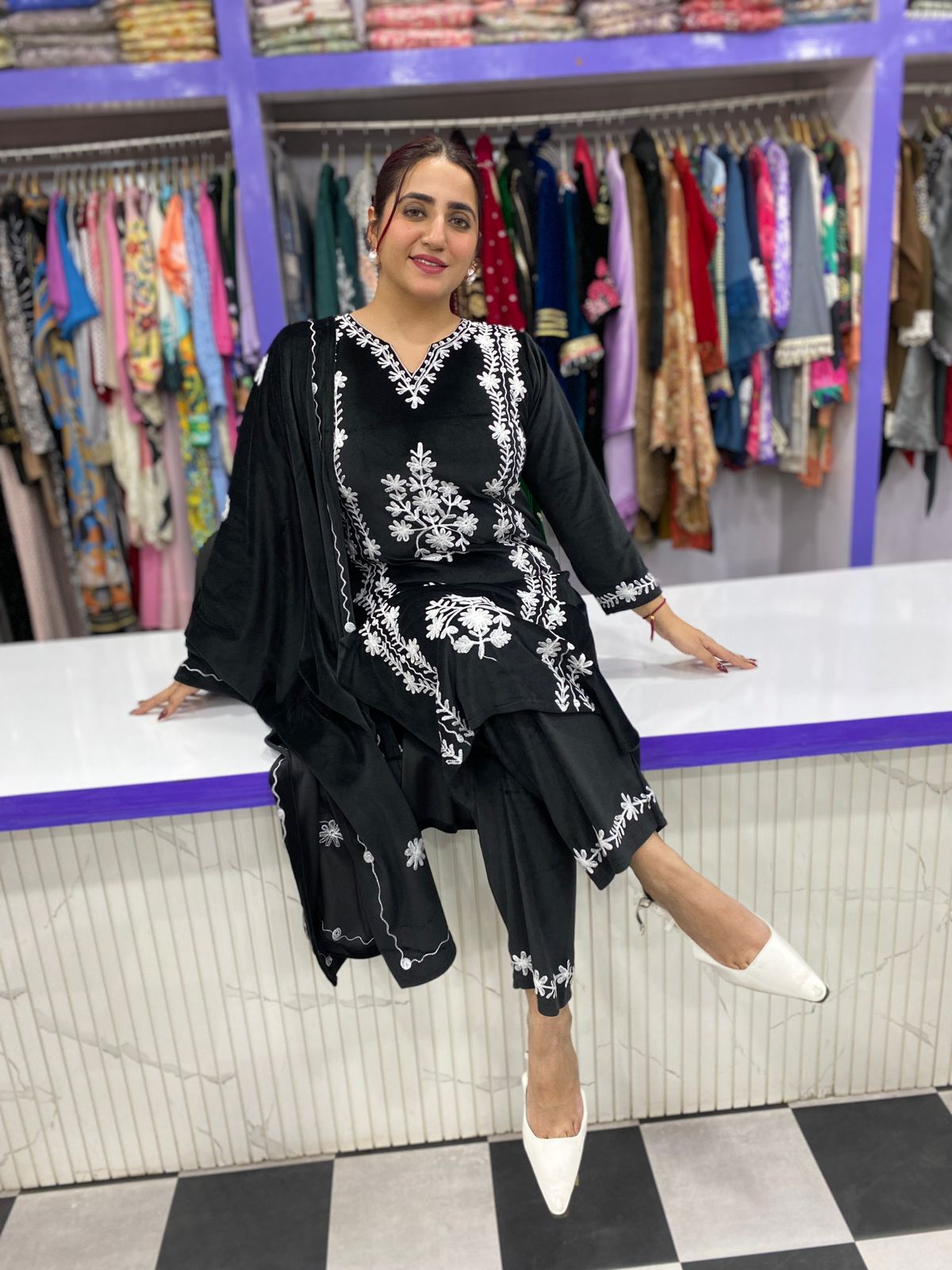 Heavy Velvet Black Kashmiri Suit FS160