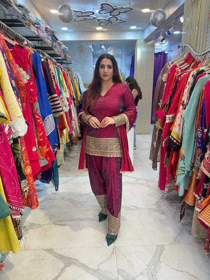 ‘PARIZA’ Beautiful Suit With Lace Work FS187