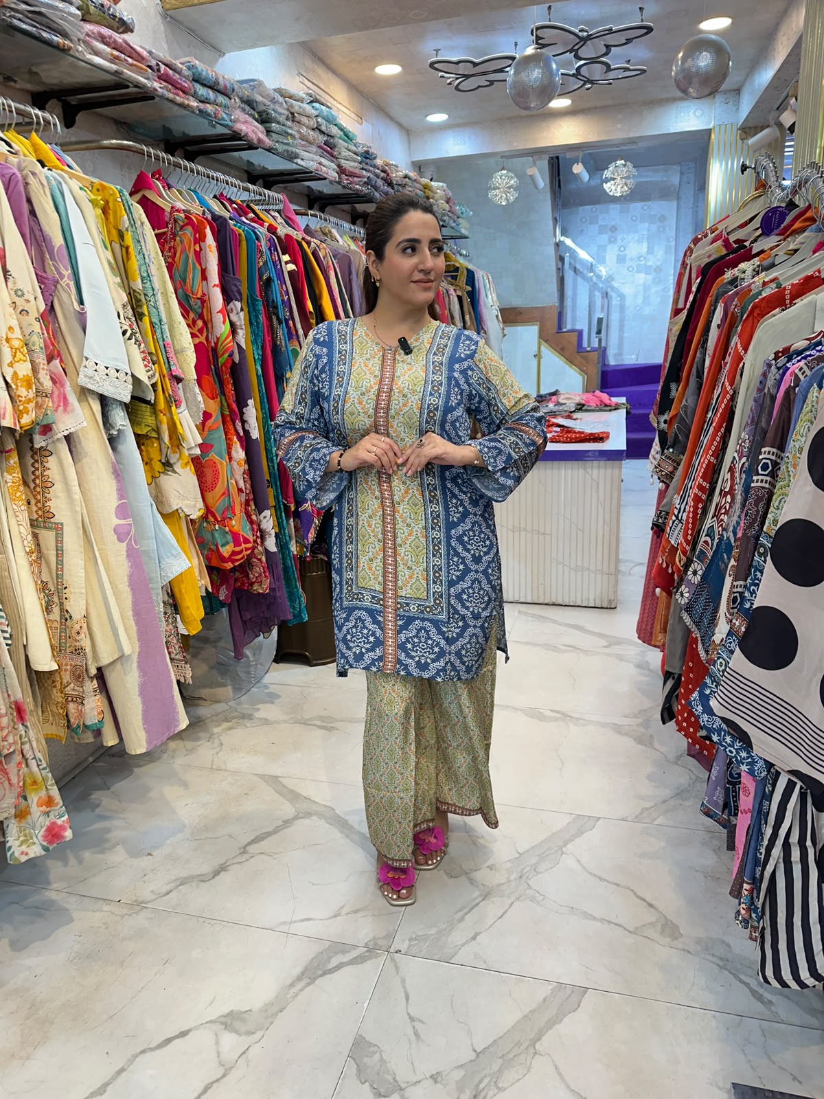‘AURI’ Elegant Printed Design Suit FS235