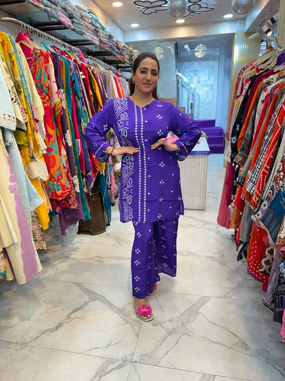 ‘JAMUNI’ Elegant Suit With Round Neck FS237