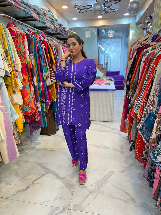 ‘JAMUNI’ Elegant Suit With Round Neck FS237