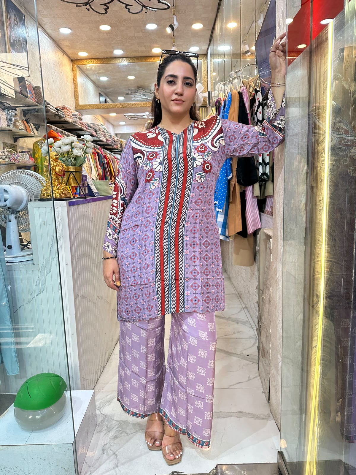 ‘LILA’ Elegant Suit With Print On Shoulders FS239
