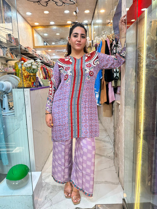 ‘LILA’ Elegant Suit With Print On Shoulders FS239
