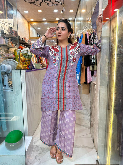 ‘LILA’ Elegant Suit With Print On Shoulders FS239