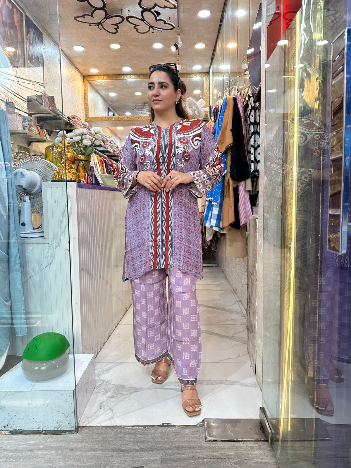 ‘LILA’ Elegant Suit With Print On Shoulders FS239