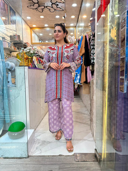 ‘LILA’ Elegant Suit With Print On Shoulders FS239
