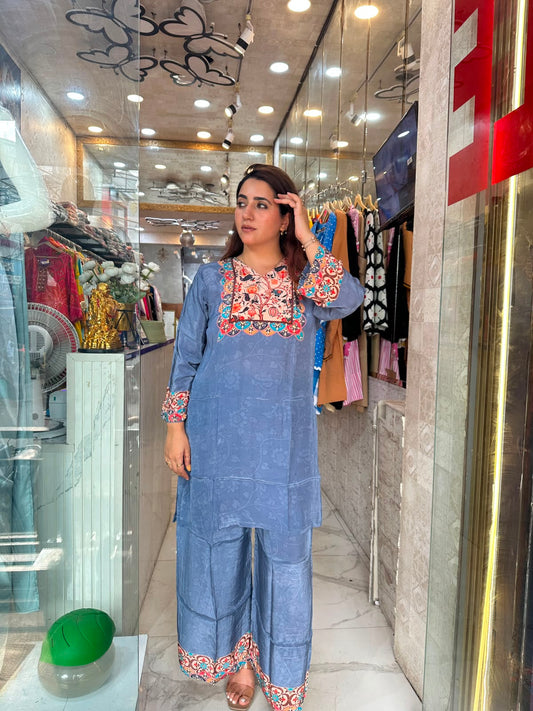 ‘IRIS’ Elegant Suit With Chest Print FS242