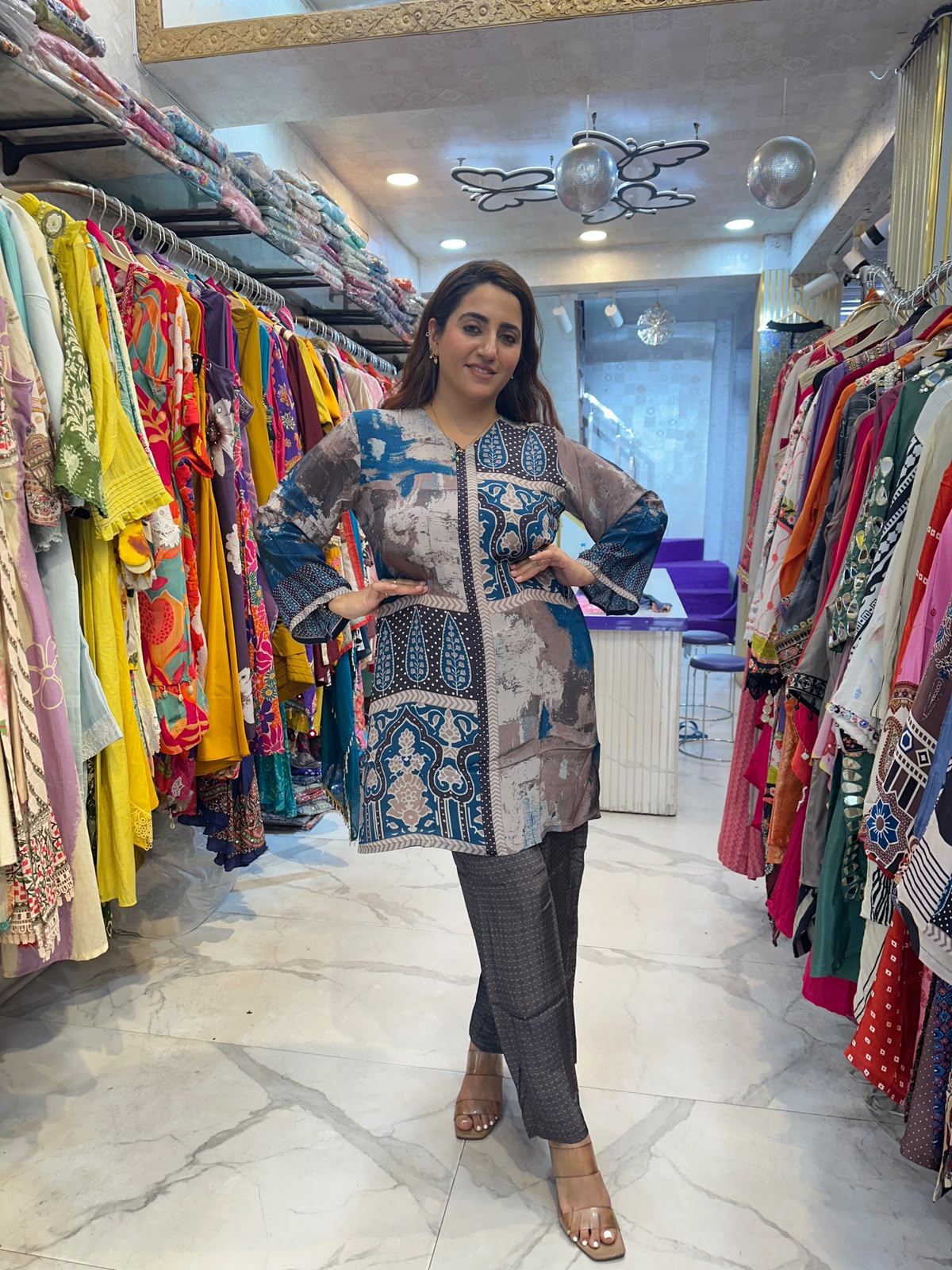‘REVA’ Beautiful Printed Suit FS243