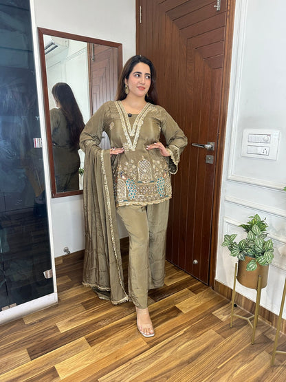 ‘GULBELI’ Elegant Handwork Suit With Peacock Embroidery