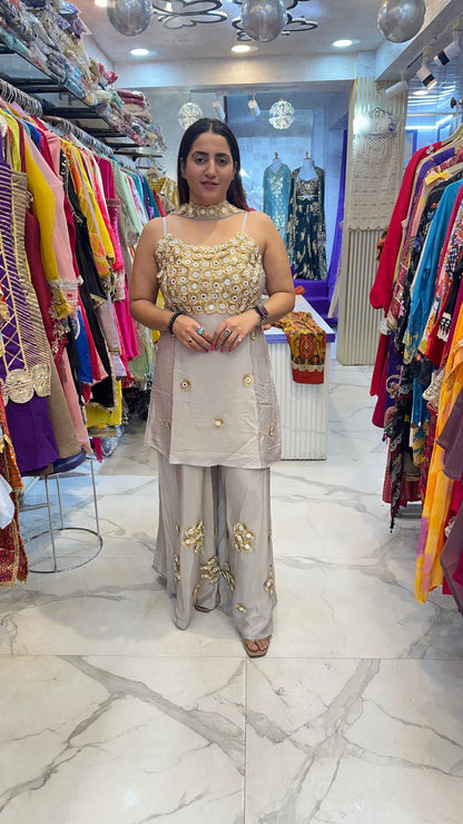 "CHAKRIYAN" Beautiful Suit with Designer Chuni FS73