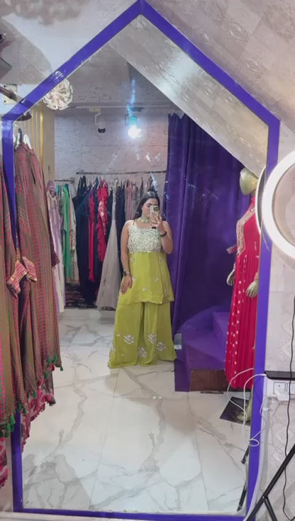 "CHAKRIYAN" Beautiful Suit with Designer Chuni FS73